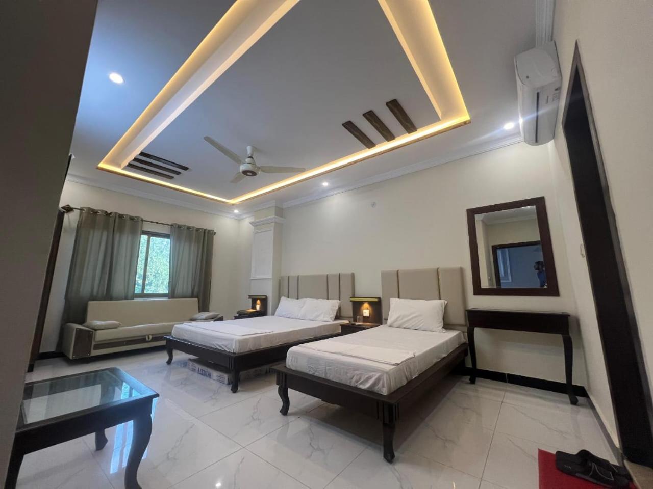 Kestrel Hotel Исламабад Экстерьер фото